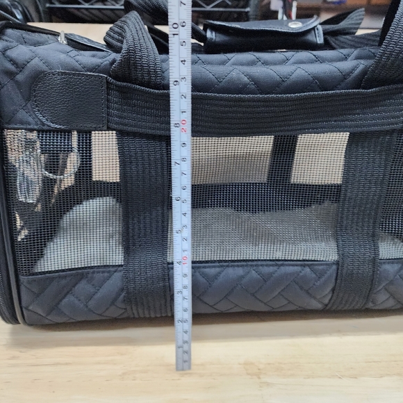 Sherpa deluxe medium airline approved pet carrier black herringbone EUC - Picture 12 of 15